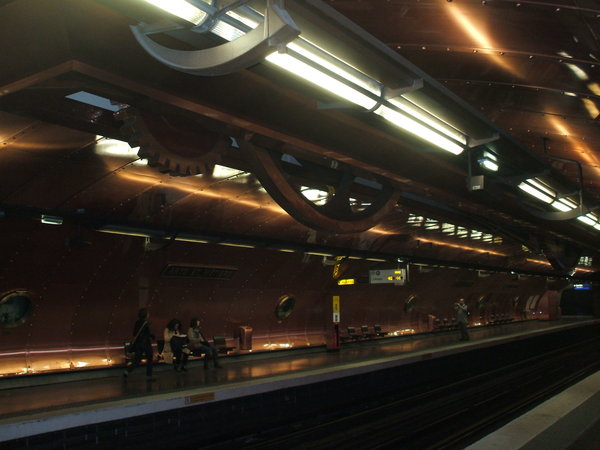 Arts et Metiers metro station