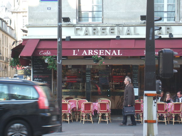 Arsene Wenger enters the restaurant business in his native France