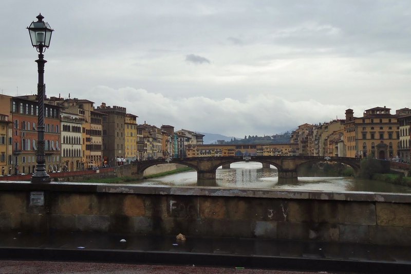 Rio Arno e suas pontes