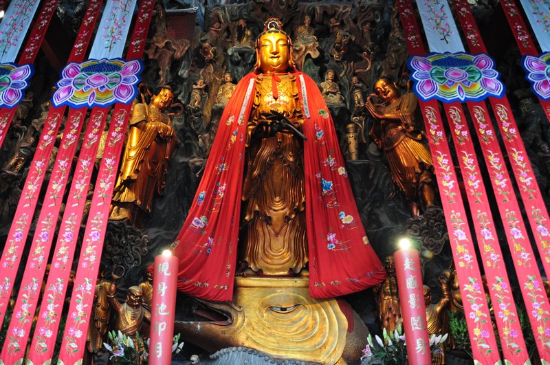 A buddha at the Jade Buddha Temple