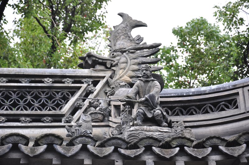 A statue at Yu Yuan Garden