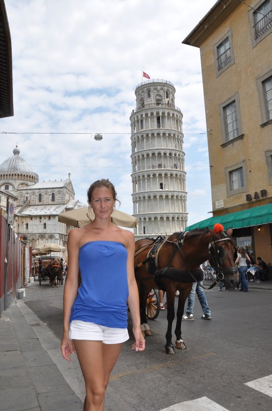 Nikki and the leaning tower