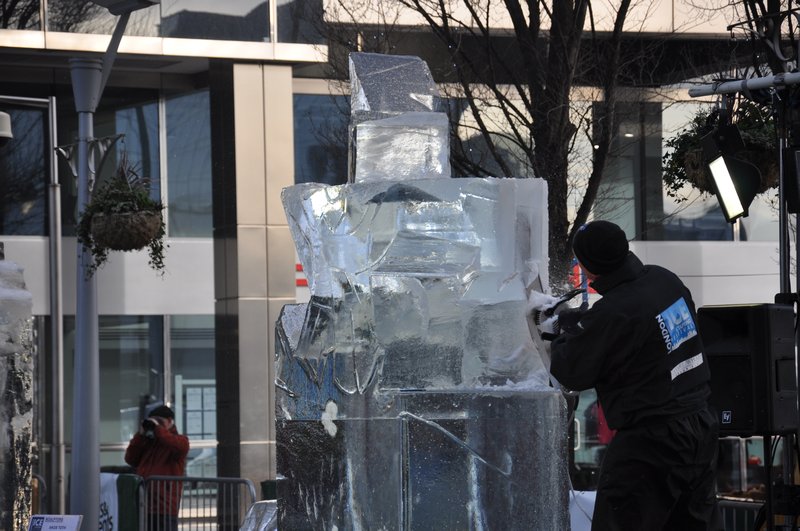 Making the ice sculpture