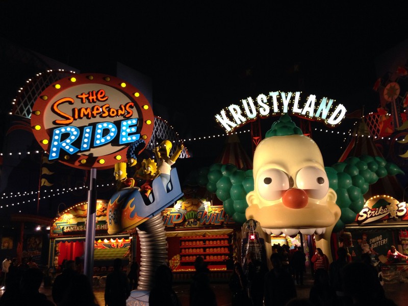 Even the Simpsons ride looked scary at night