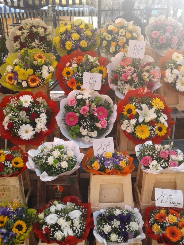 Beautiful Flowers in the market in Nice