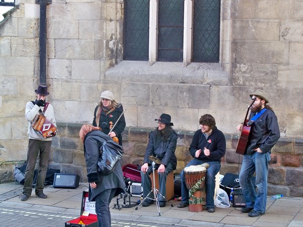 street performers, york