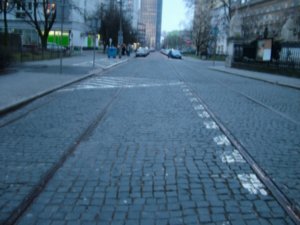 This is an unused tram rail from the time of the ghetto. This street used to separate the small from the large ghetto by a wodden bridge