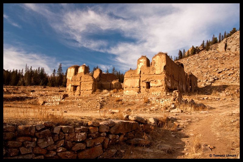 ruins of the Manshiir Khiid monastery