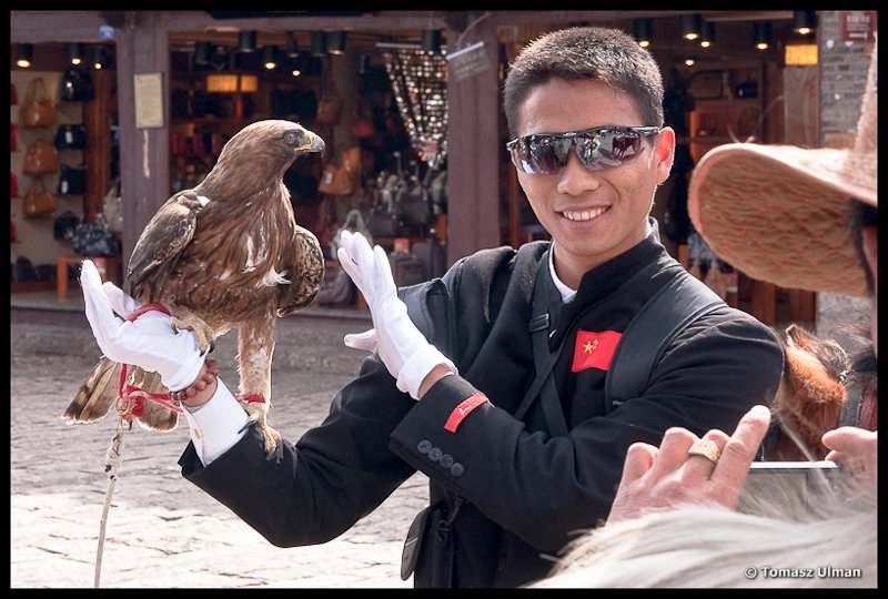 photo with an eagle