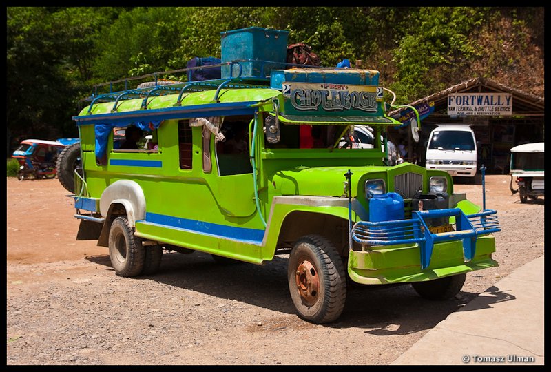 colorful jeepney;-)