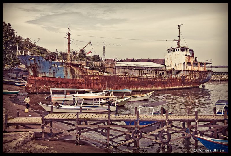 Makassar's port
