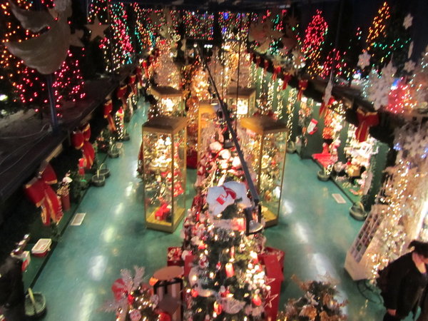 Quebec Christmas shop