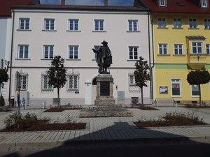 Johann Tserclaes Graf von Tilly statue on Marktplatz