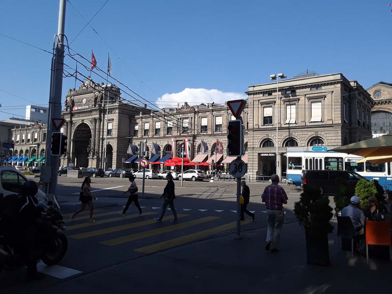 Zürich Hauptbahnhof Railway Station