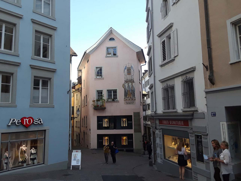 The narrow streets in old Zurich