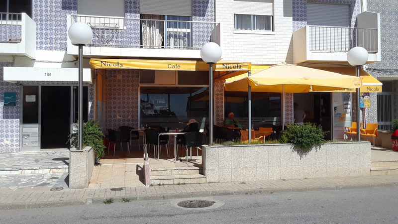 Nicola Café in Vila Praia de Ancora  before the long road walk to Moledo