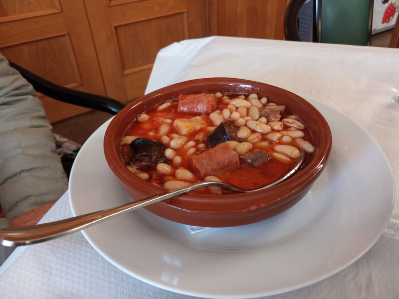 Manoli's bean soup