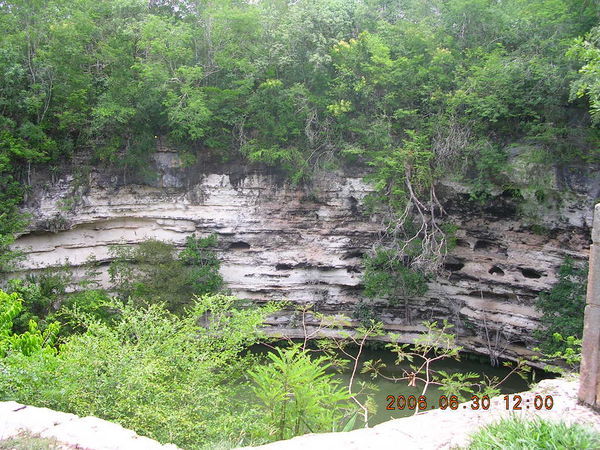 Chichen-Itza Cenote