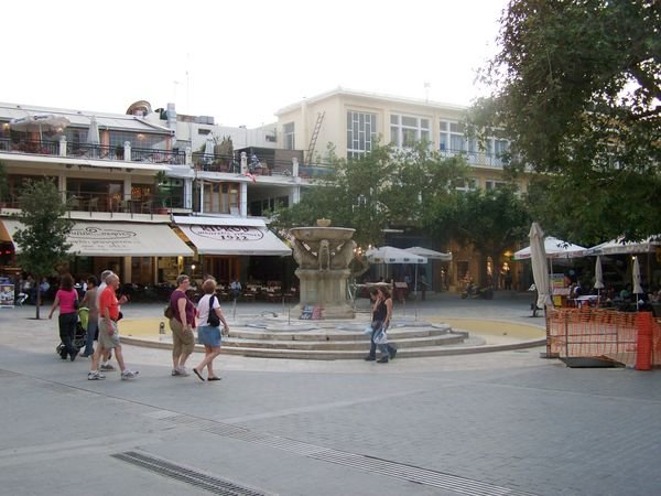 Four Lions Fountain