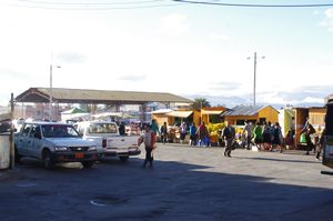 The fringe of the non-animal market in Saquisili