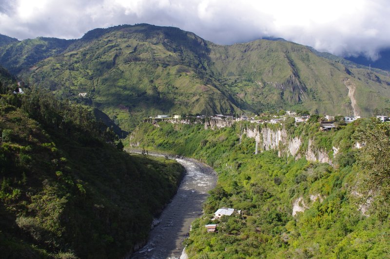 The view of the canyon and part of Banos