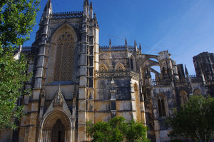 MAIN CATHEDRAL ENTRANCE TO THE BATALHA MONASTERY