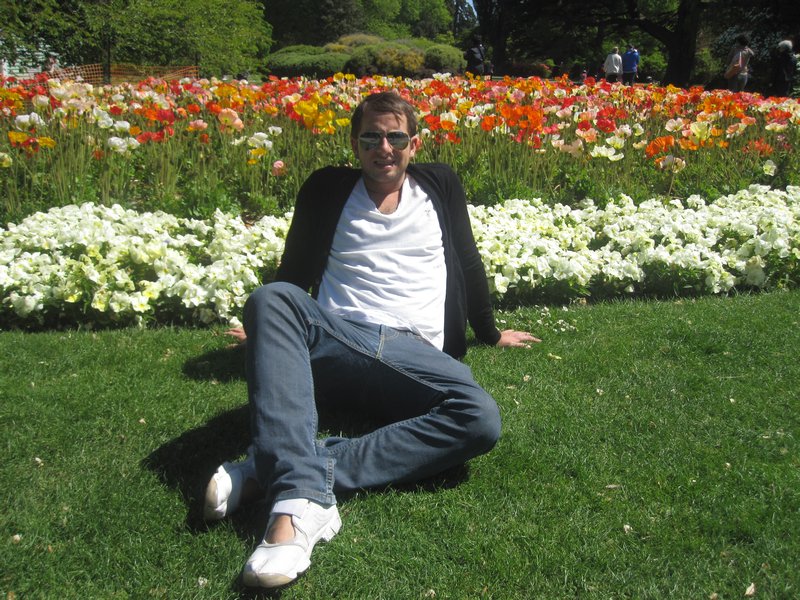 Scott in botanic gardens