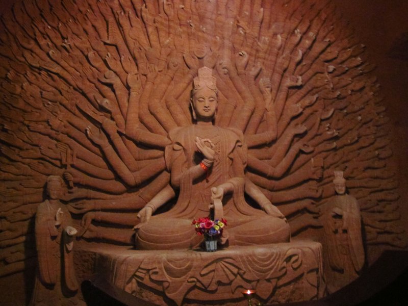 Multi-hand Buddha