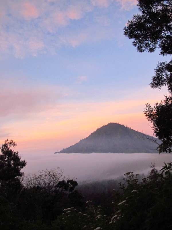 Amazing sunrise at surrounding volcano's
