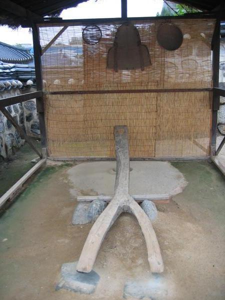 The original treadmill at the Hanok traditional village