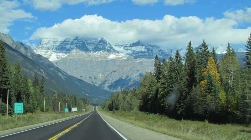 Road to Mt Robson - 64% chance of seeing the peak!
