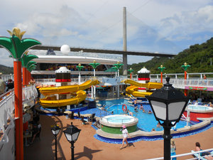 Ship's aqua park