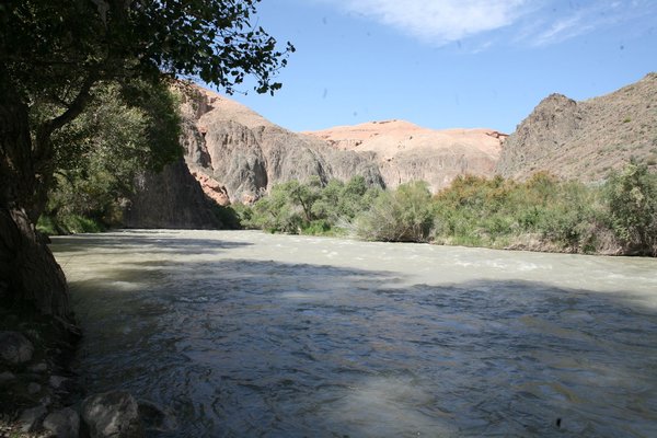 Der Scharyn Fluss