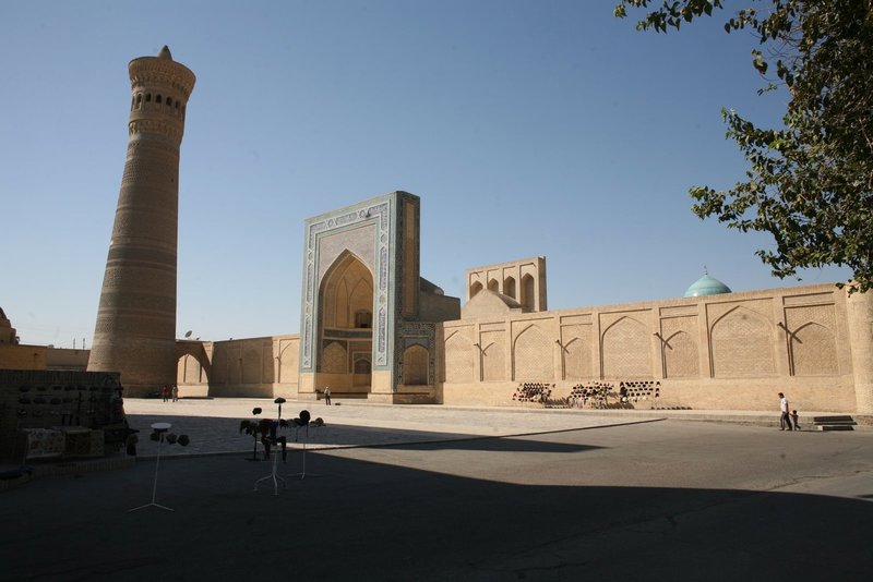 Kalon Minarett und Moschee
