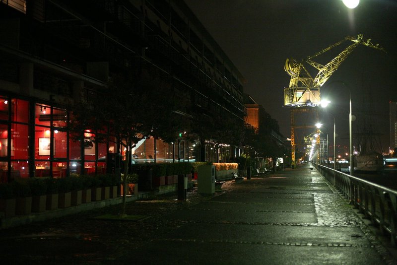Nachtspaziergang in Puerto Madero