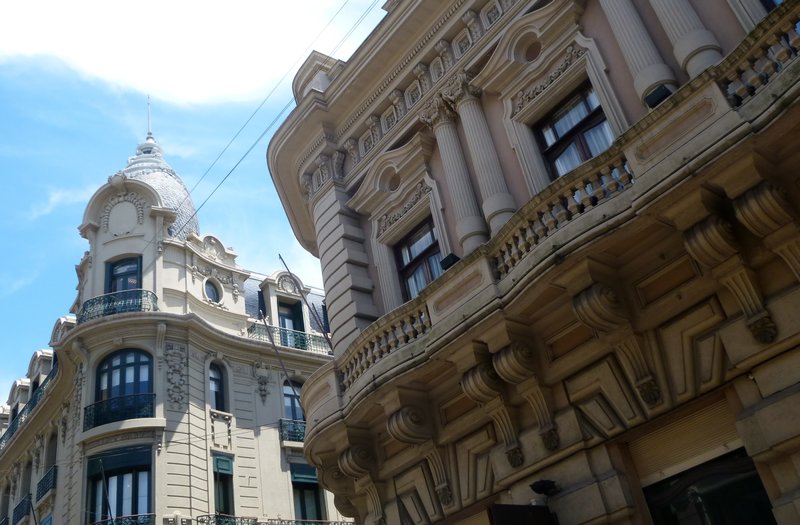 Cuidad Vieja palaces, now banks