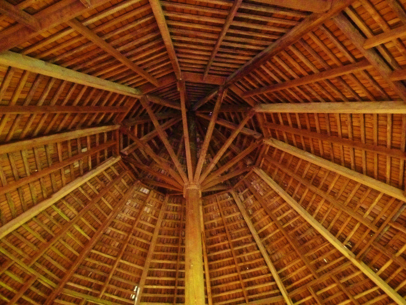  interior of round barn