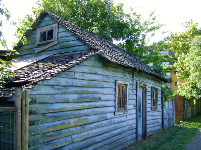 vernacular architecture--painted wooden house