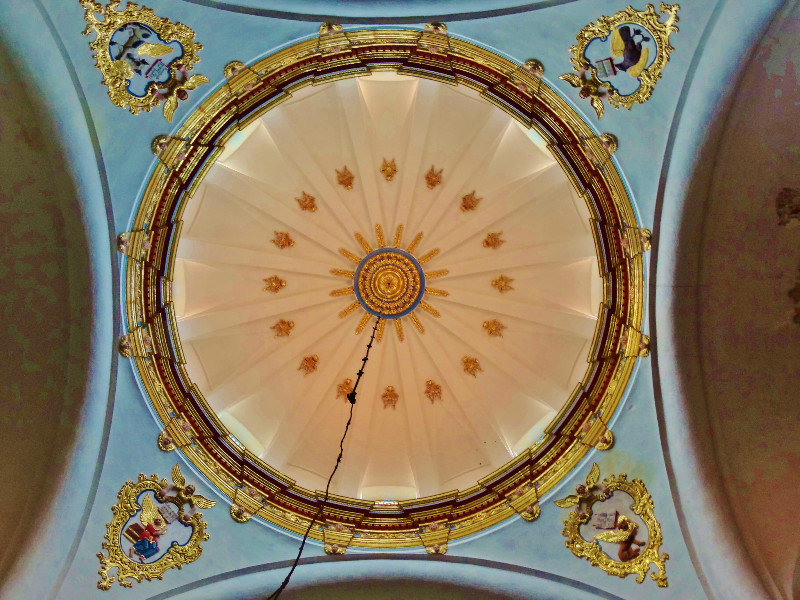 gilded cathedral ceiling