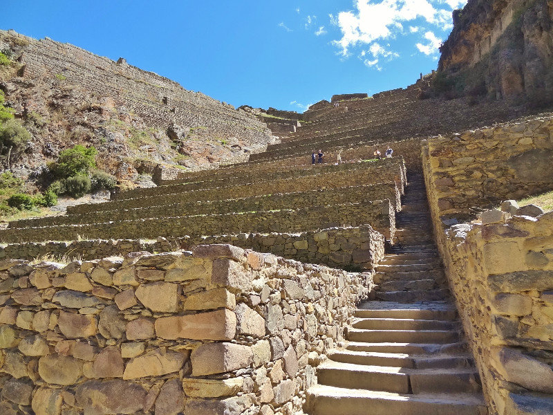lots of stairs up to the main ruins