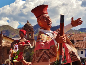paper machete Inca, coastal woman, Andes dancer