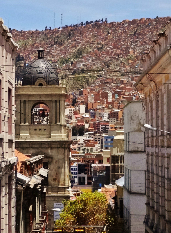 city's hills climb to El Alto 
