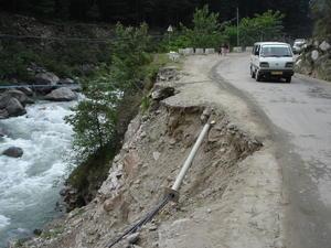 Collapsing Roads, Manali