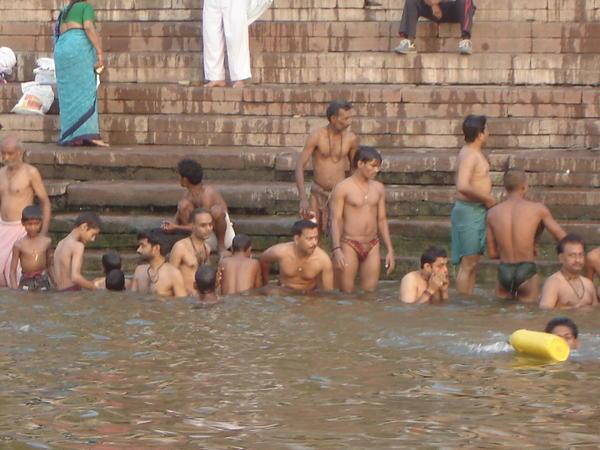 Bathing on the Ganges at dawn, Varansi