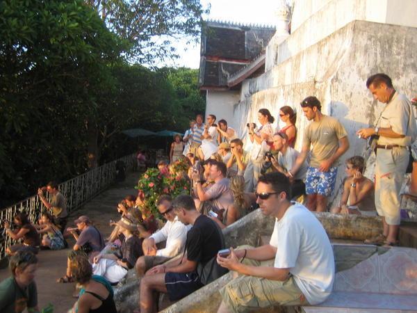 The crowd awaiting sunset at Mount Phusi