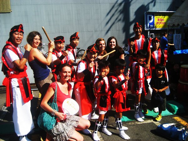 Hanging out with the Okinawan drummers at Imaike Festival