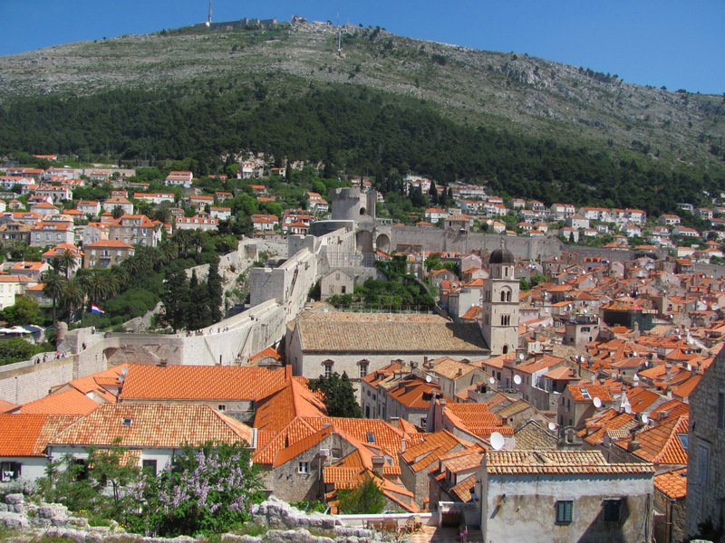 Marche sur les remparts de Dubrovnik