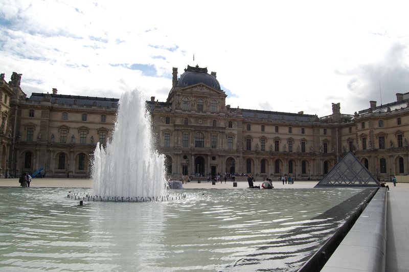 Louvre, Paris Entrance