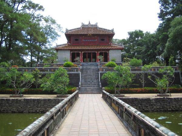 Ming Mang's Tomb (2)