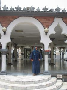 Elaine at KL Central Mosque